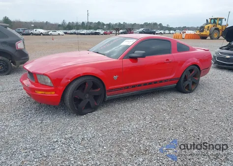 2009 Ford Mustang V6/V6 Premium z USA, uszkodzony, nr VIN 1ZVHT80N595100547